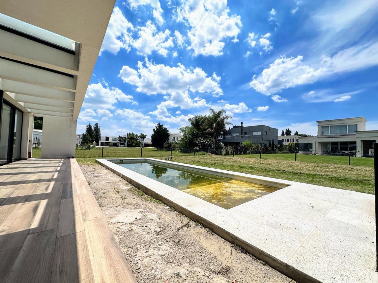 CASA EN SAN ELISEO GOLF COUNTRY