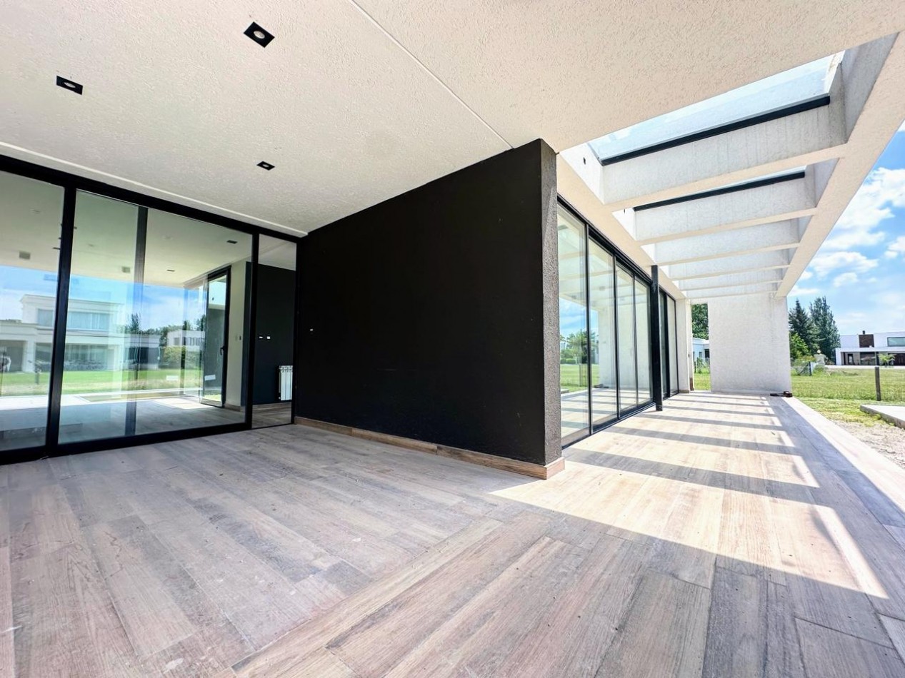 CASA EN SAN ELISEO GOLF COUNTRY