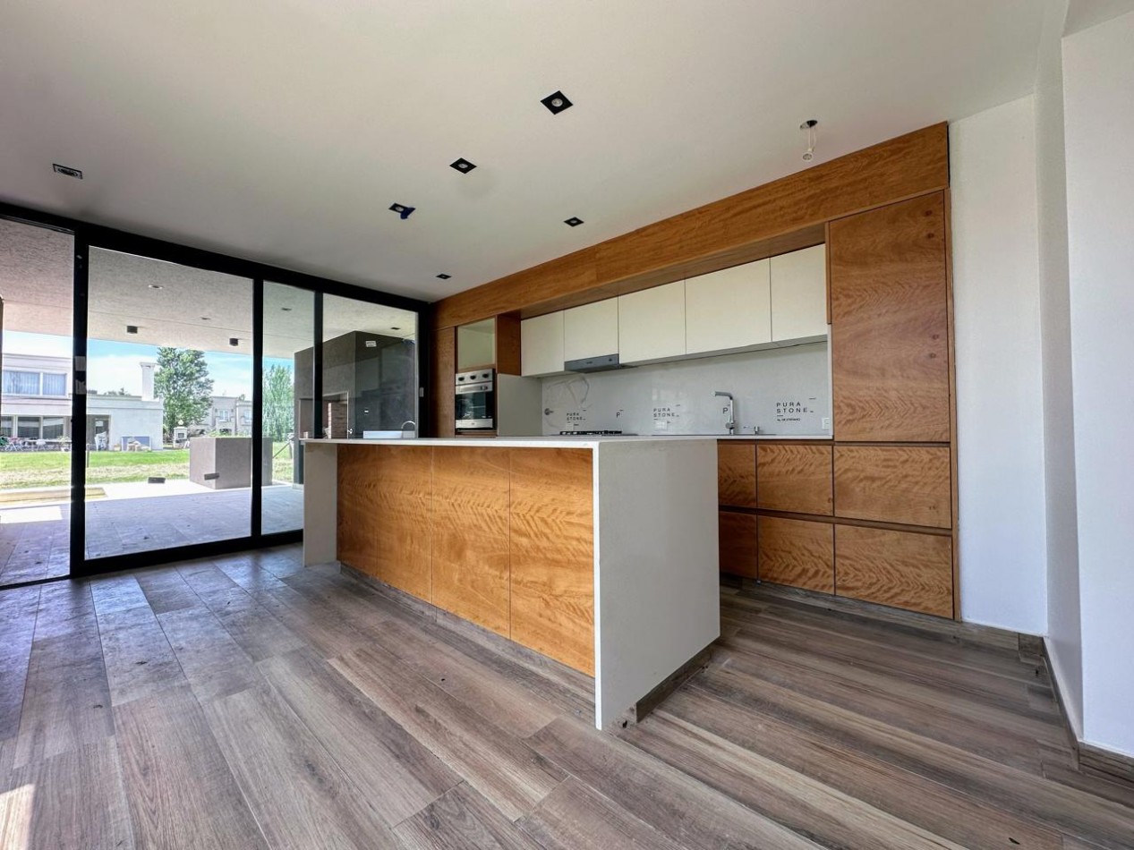 CASA EN SAN ELISEO GOLF COUNTRY