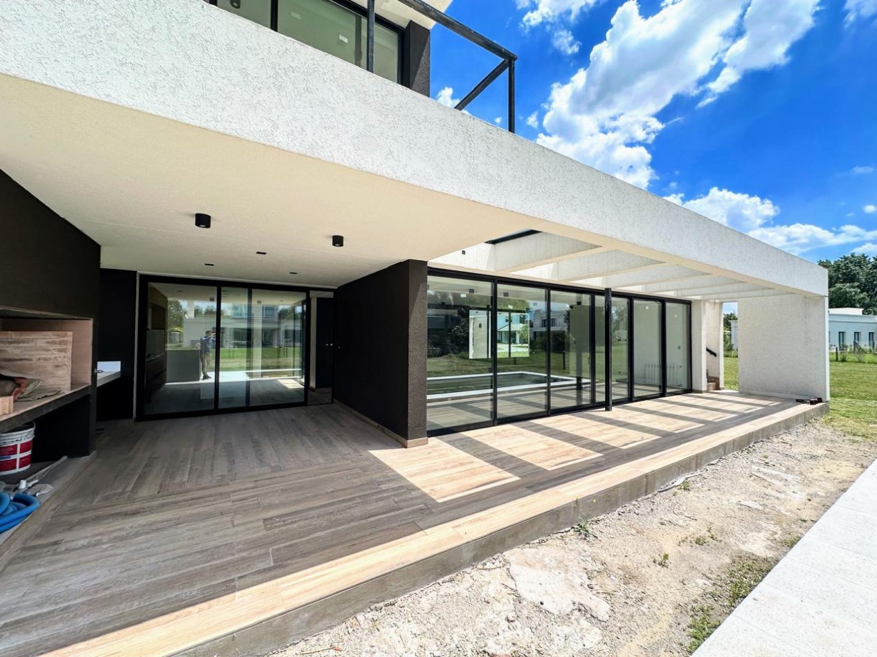 CASA EN SAN ELISEO GOLF COUNTRY