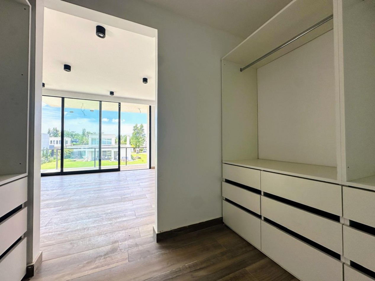 CASA EN SAN ELISEO GOLF COUNTRY