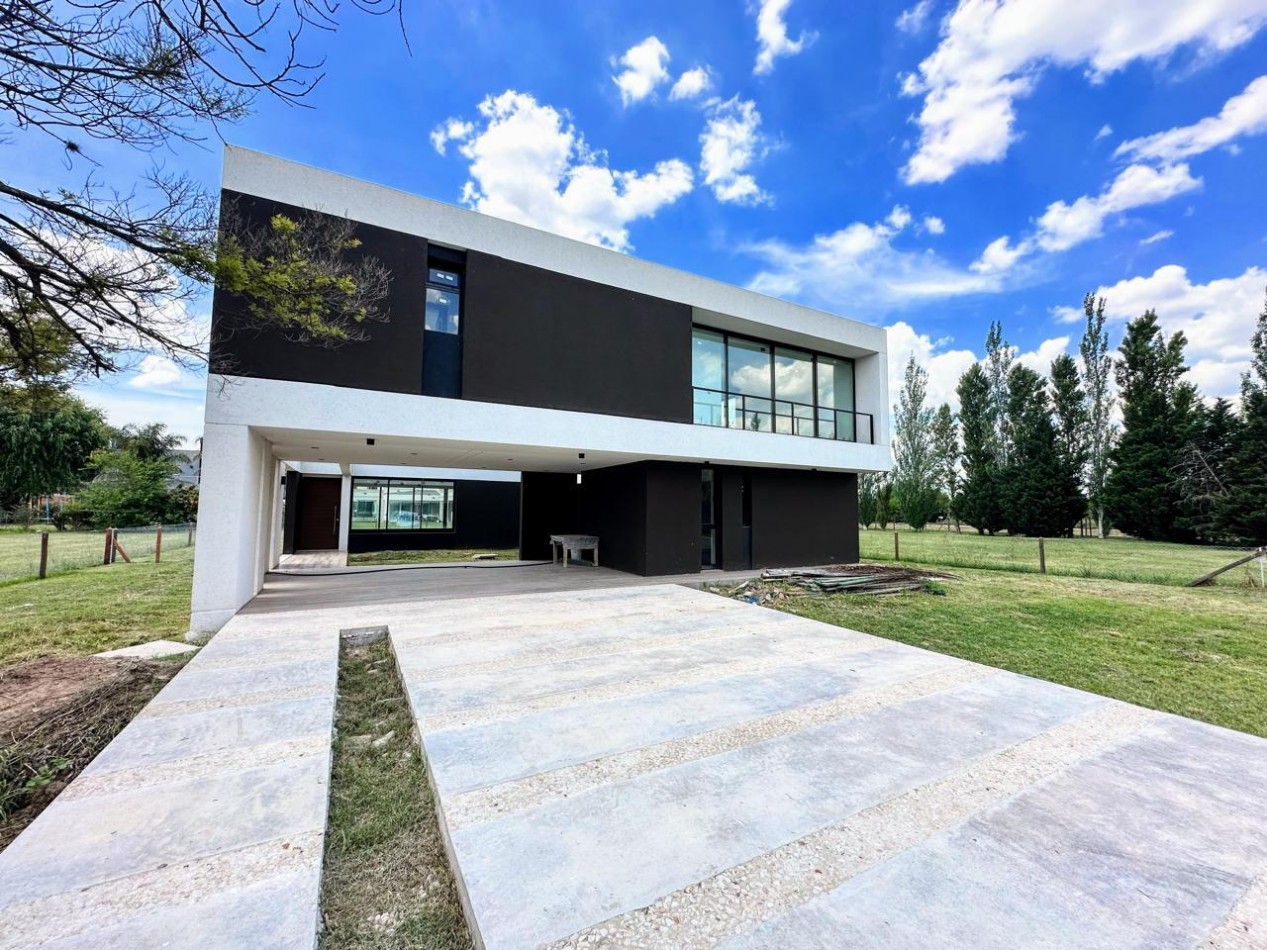 CASA EN SAN ELISEO GOLF COUNTRY
