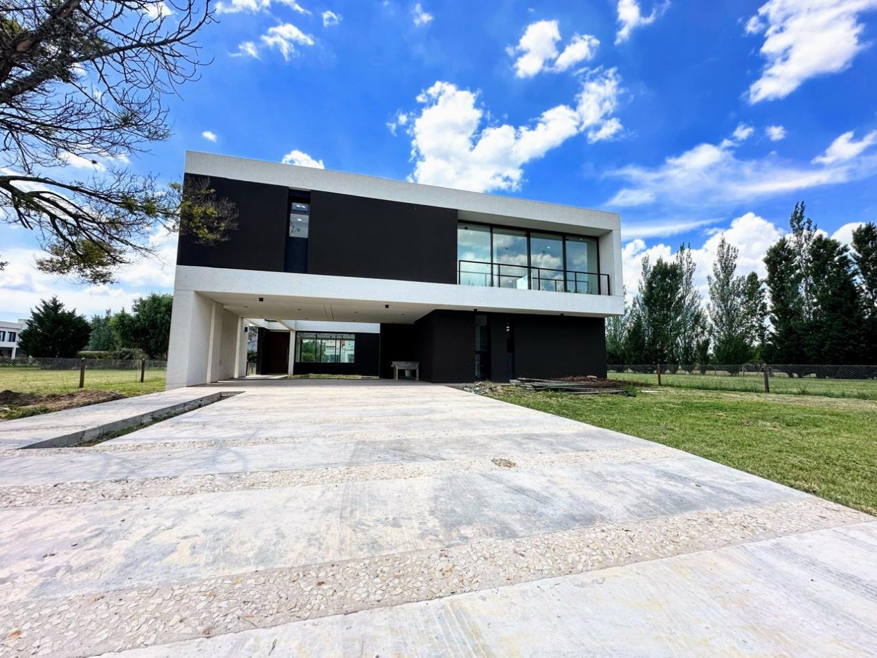 CASA EN SAN ELISEO GOLF COUNTRY